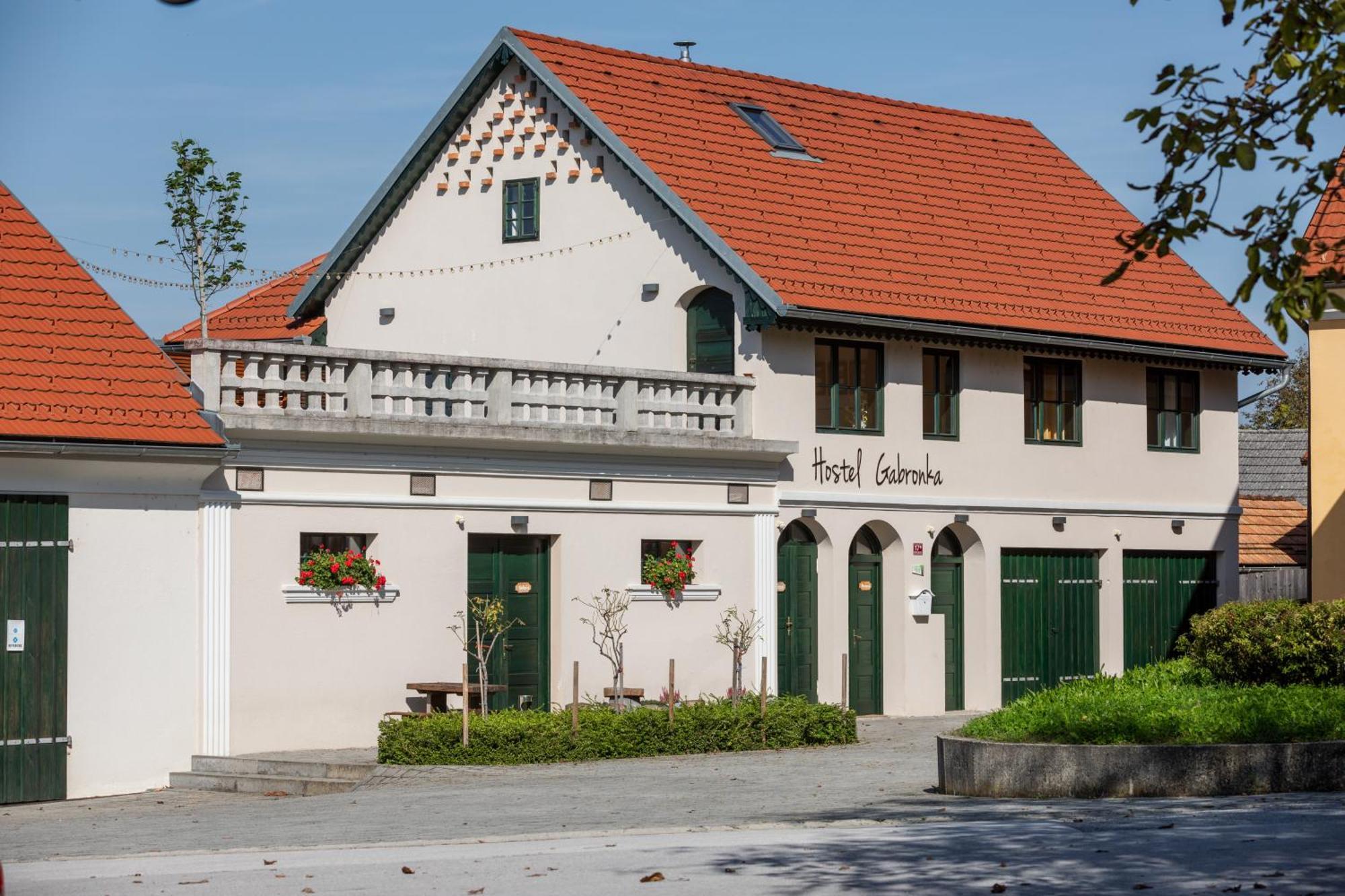 Hostel Gabronka Bistrica ob Sotli Exterior photo